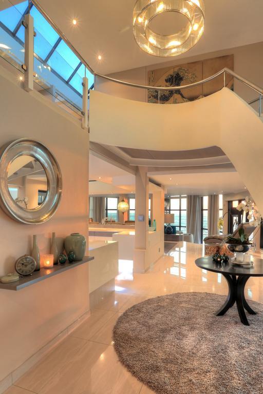 شقة Ocean View Penthouse ستراند المظهر الخارجي الصورة